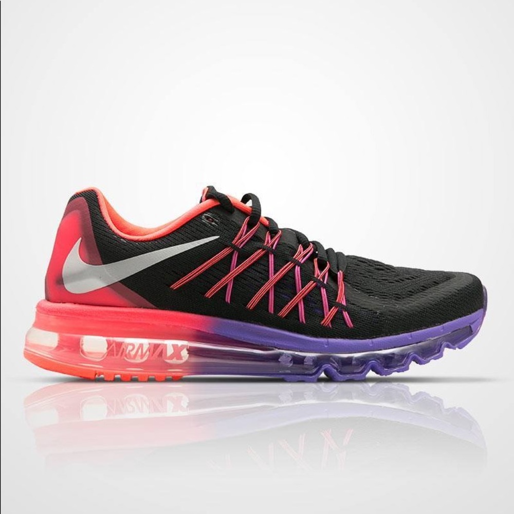 Nike Women’s 2015 Air Max Running Shoe